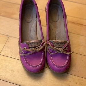 Sperry’s women wedges